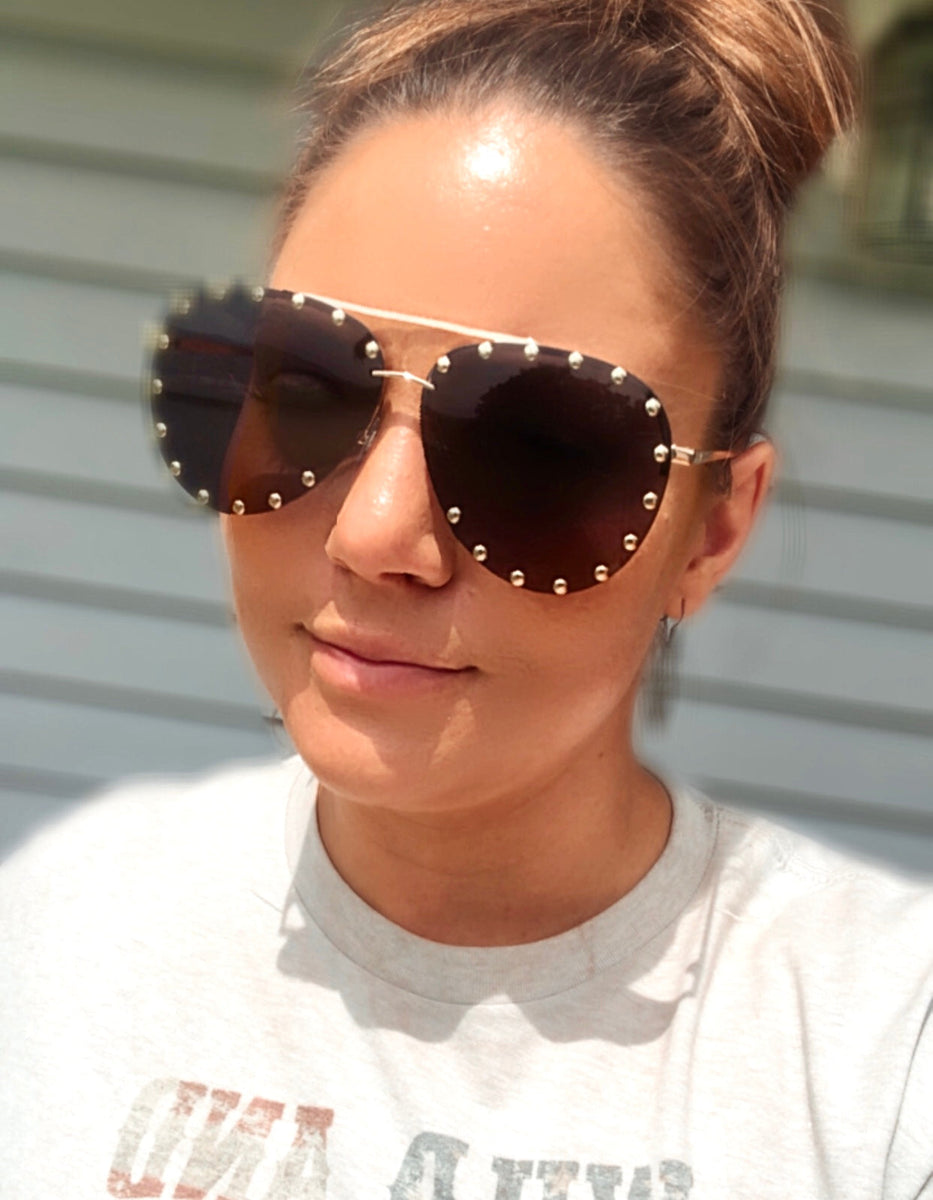 Showstopper Studded Aviator Sunglasses – The Dirt Road Fashionista