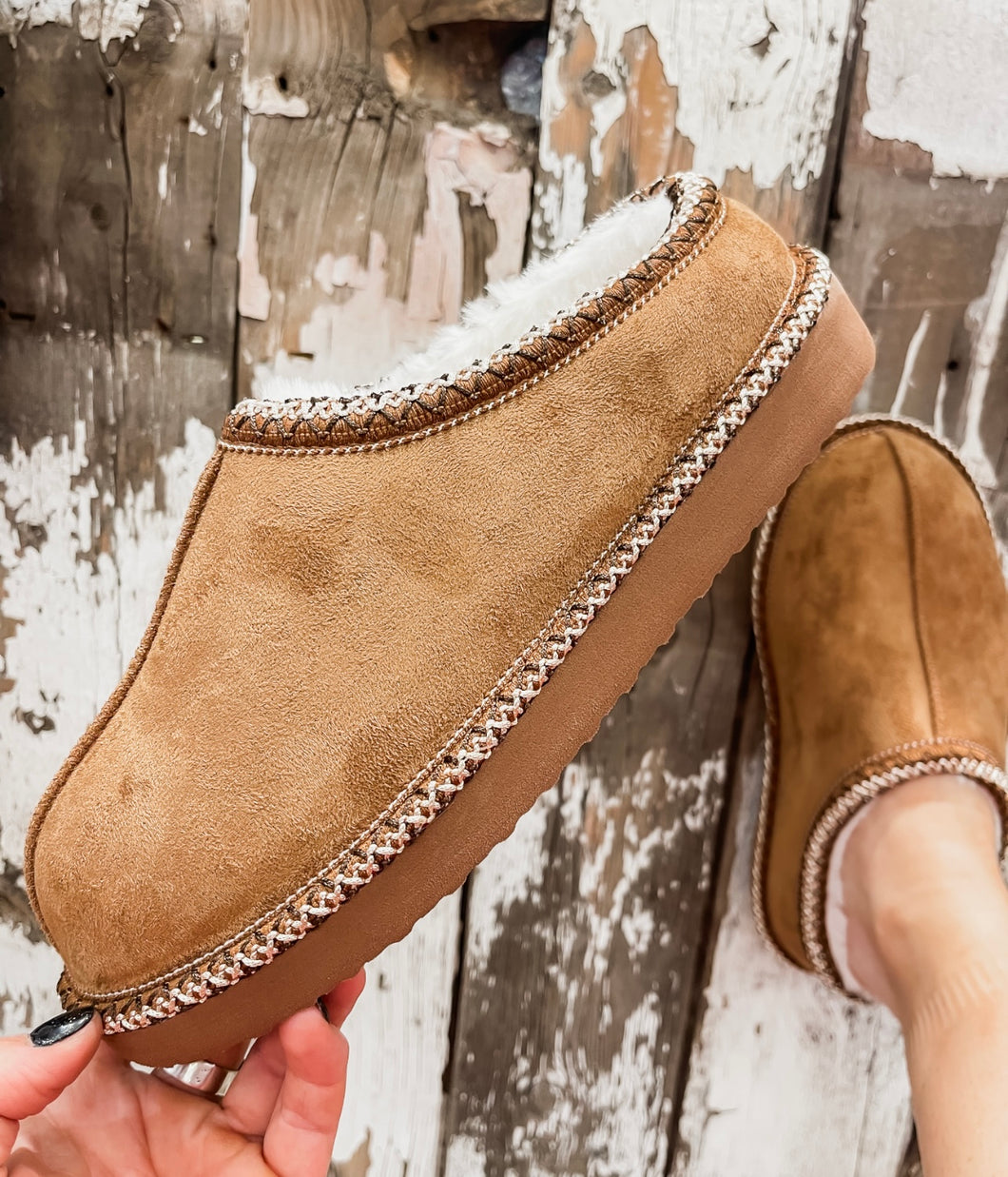 The Georgina Slip Ons {Tan}