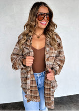 The Juniper Plaid Button Up {Brown}