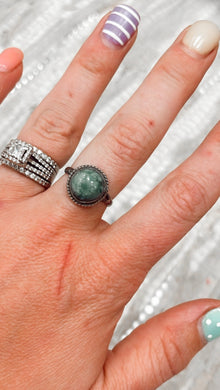 VINTAGE Turquoise Ring {Size 7.75}