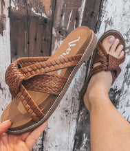 The Kinsley Sandals