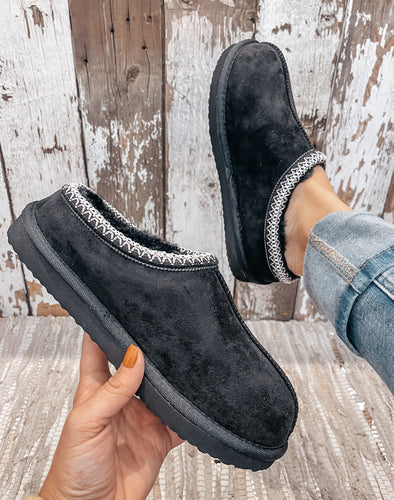 Sparks Fur Lined Slip Ons {Black}