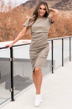 Better Than Basics Dress-Green {Ampersand}