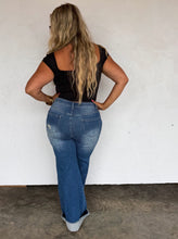 Distressed Wide Leg Jeans