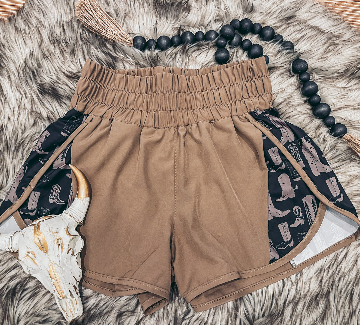 Short Rounds Athletic Shorts {Sand} – The Dirt Road Fashionista