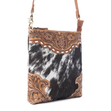 Myra Yellowstone Wind River Handtooled Bag in Midnight Sable