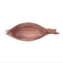 Myra Yellowstone Wind River Handtooled Bag in Midnight Sable