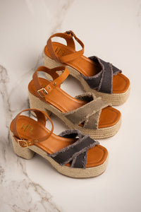 Nana Platform Sandals in Khaki