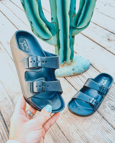 Lil’ Mia Kids Summer Slides {Black}