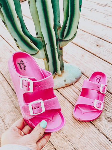 Lil’ Mia Kids Summer Slides {Pink}