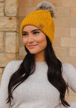 Cableknit Pom Beanie