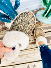 Diggy Fur Lined Leopard Slippers {Tan}